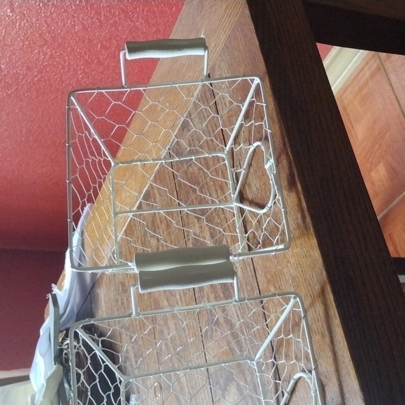 4@30.00 or 22.00 Home Decor/Wire Baskets - Picture 6 of 16